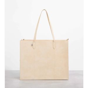 Beis Work Tote in Beige